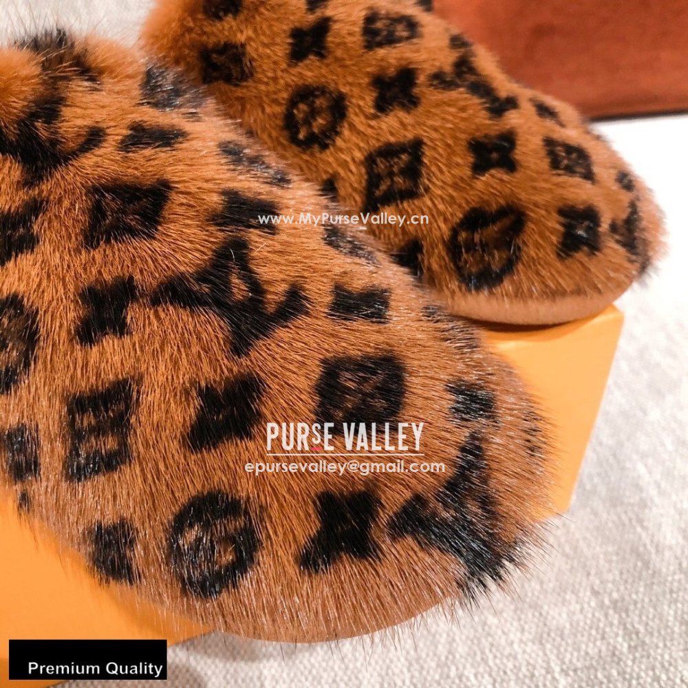 Products by Louis Vuitton: Lv Suite Flat Mule  Louis vuitton slippers, Louis  vuitton flats, Louis vuitton bag outfit